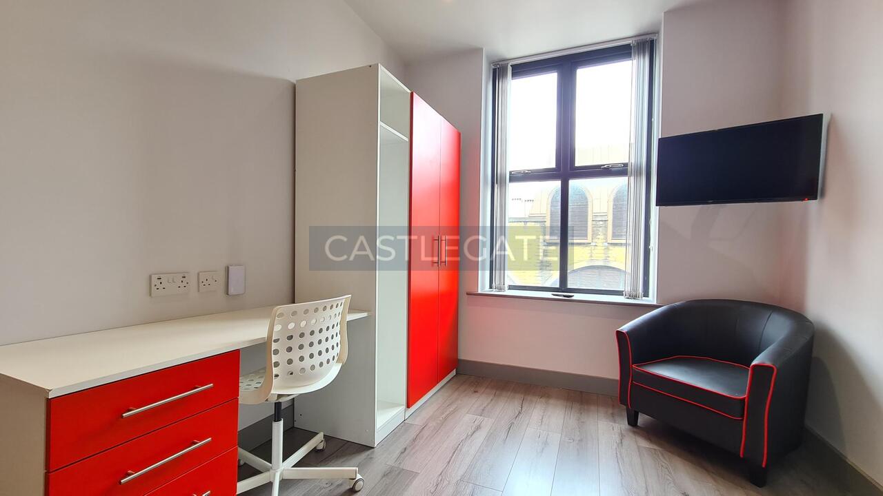 Room Dundas Street in Huddersfield