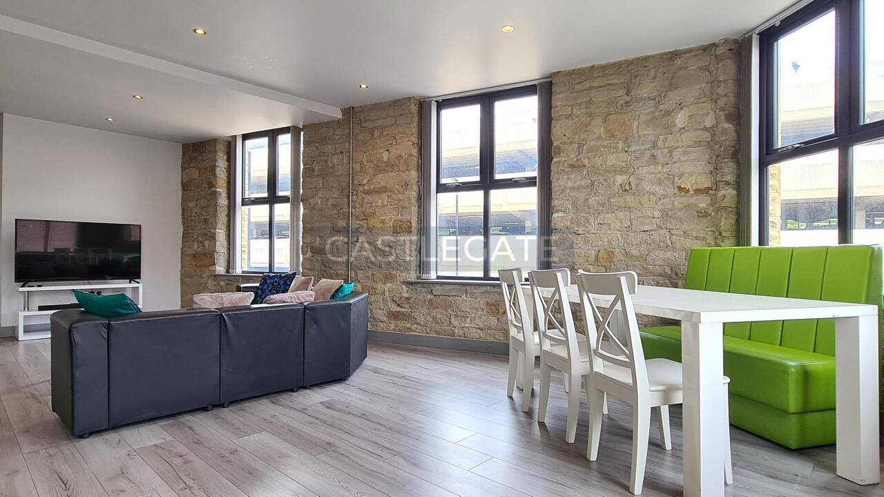 Room Dundas Street in Huddersfield