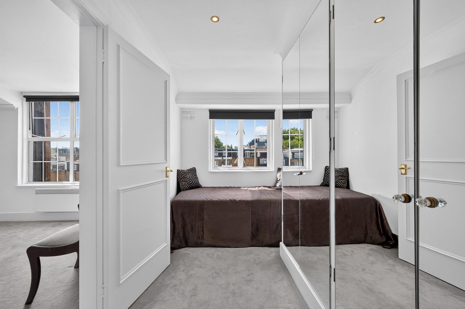 Flat Rutland Gate in City of Westminster
