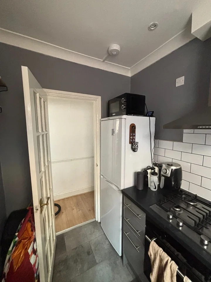 Room Woodbury Street in Greater London