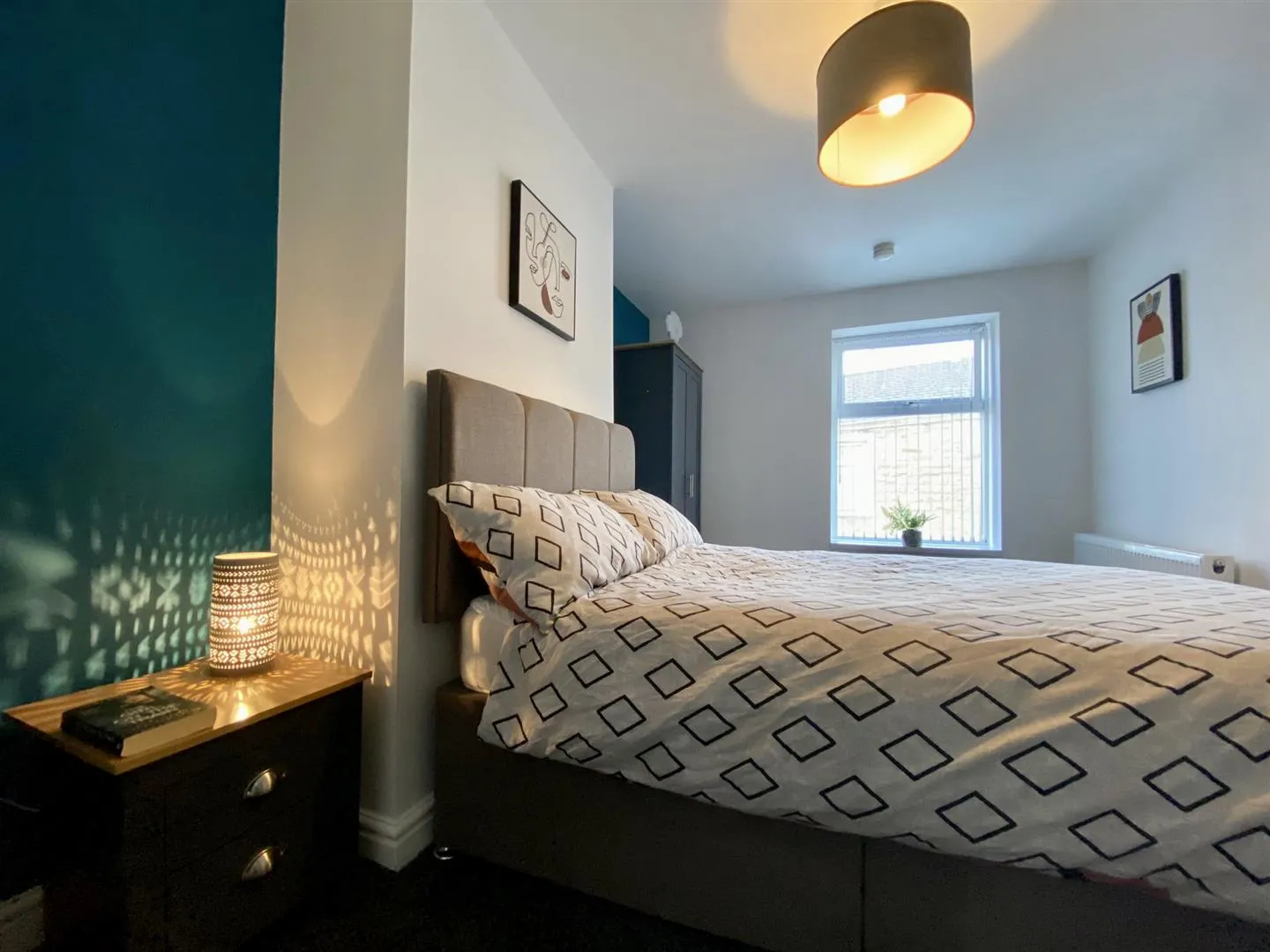 Room Hapton Road in Padiham