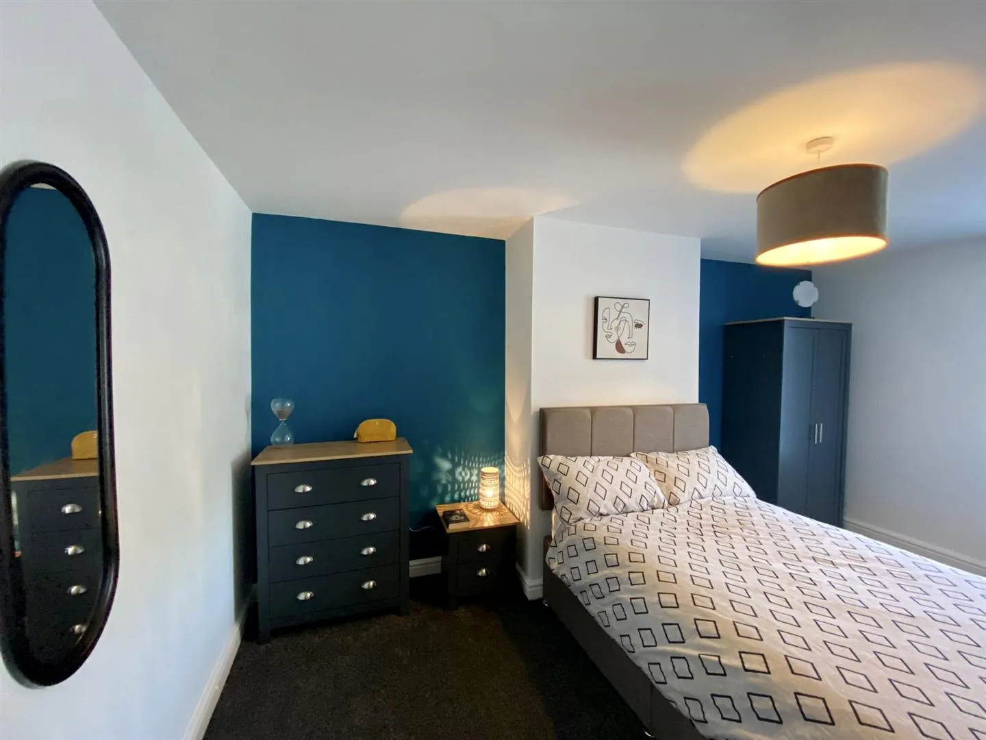 Room Hapton Road in Padiham