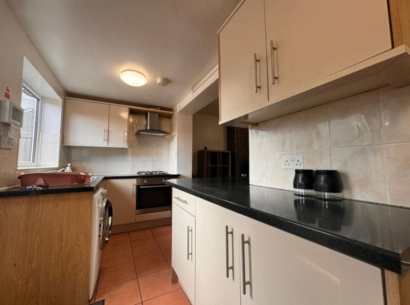 Room Garendon Road in Charnwood