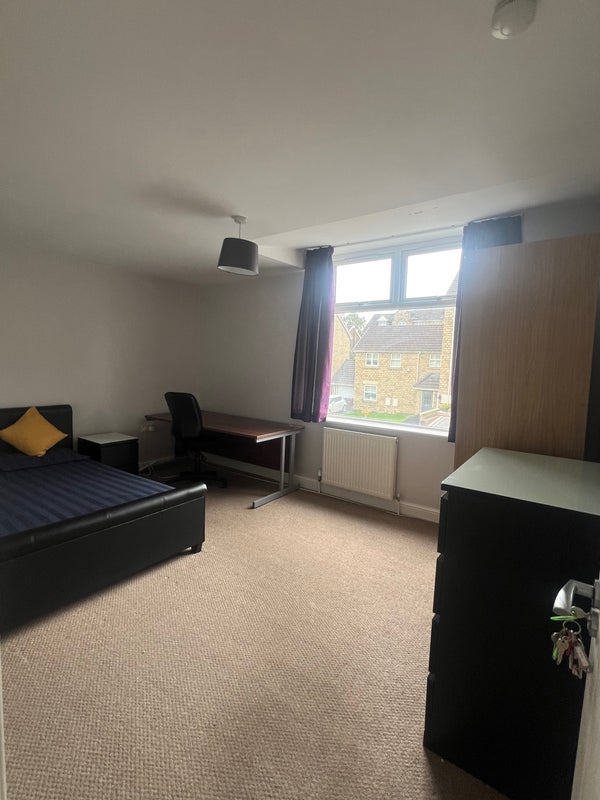 Room Institute Street in Padiham