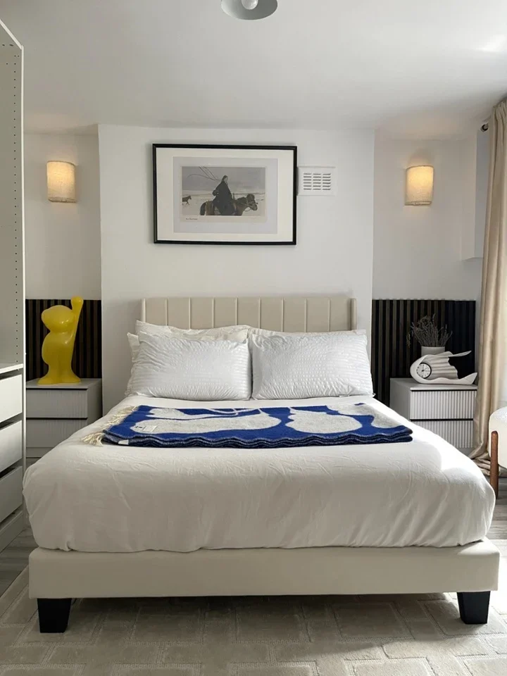 Flat Cranleigh Street in Greater London