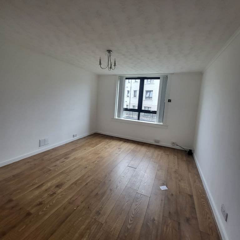 Flat Froghall Avenue in Aberdeen City