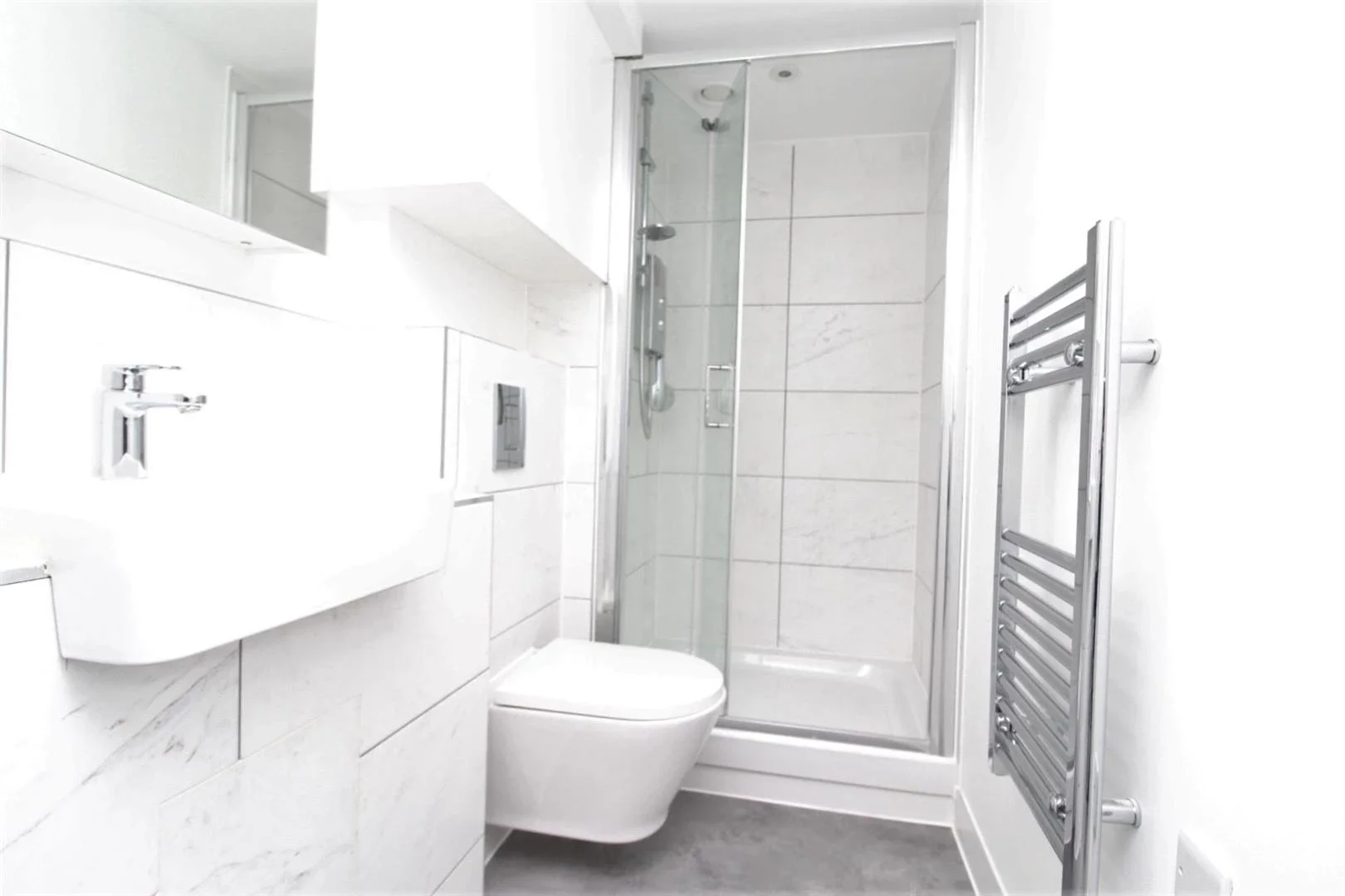 Flat Canning Square in Greater London