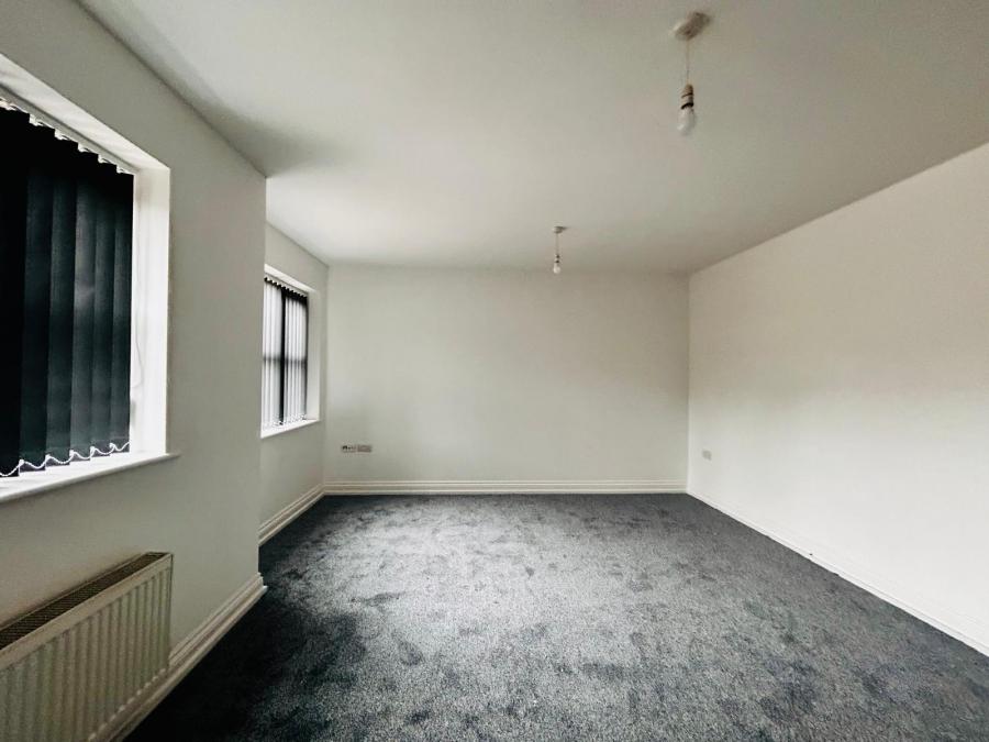 Flat Olive Street in Derby