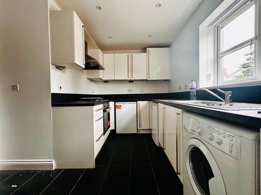 Flat Olive Street in Derby