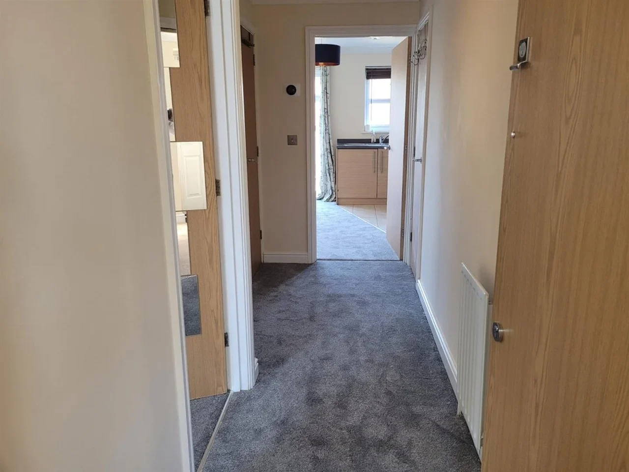Flat Hexham Gardens in Greater London