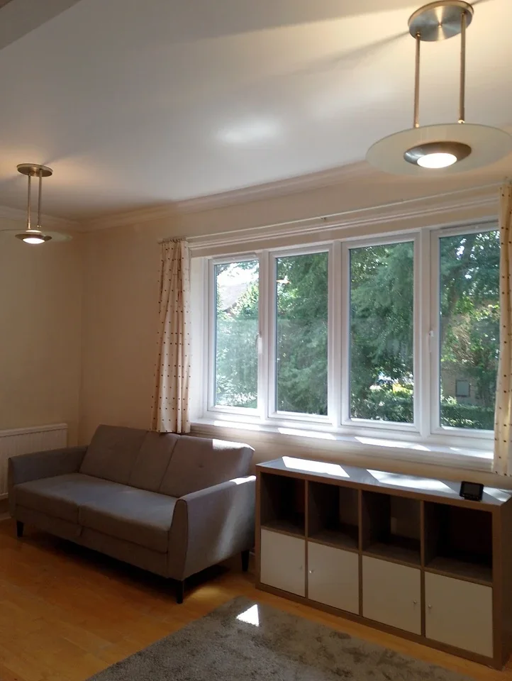 Flat Carew Road in Greater London