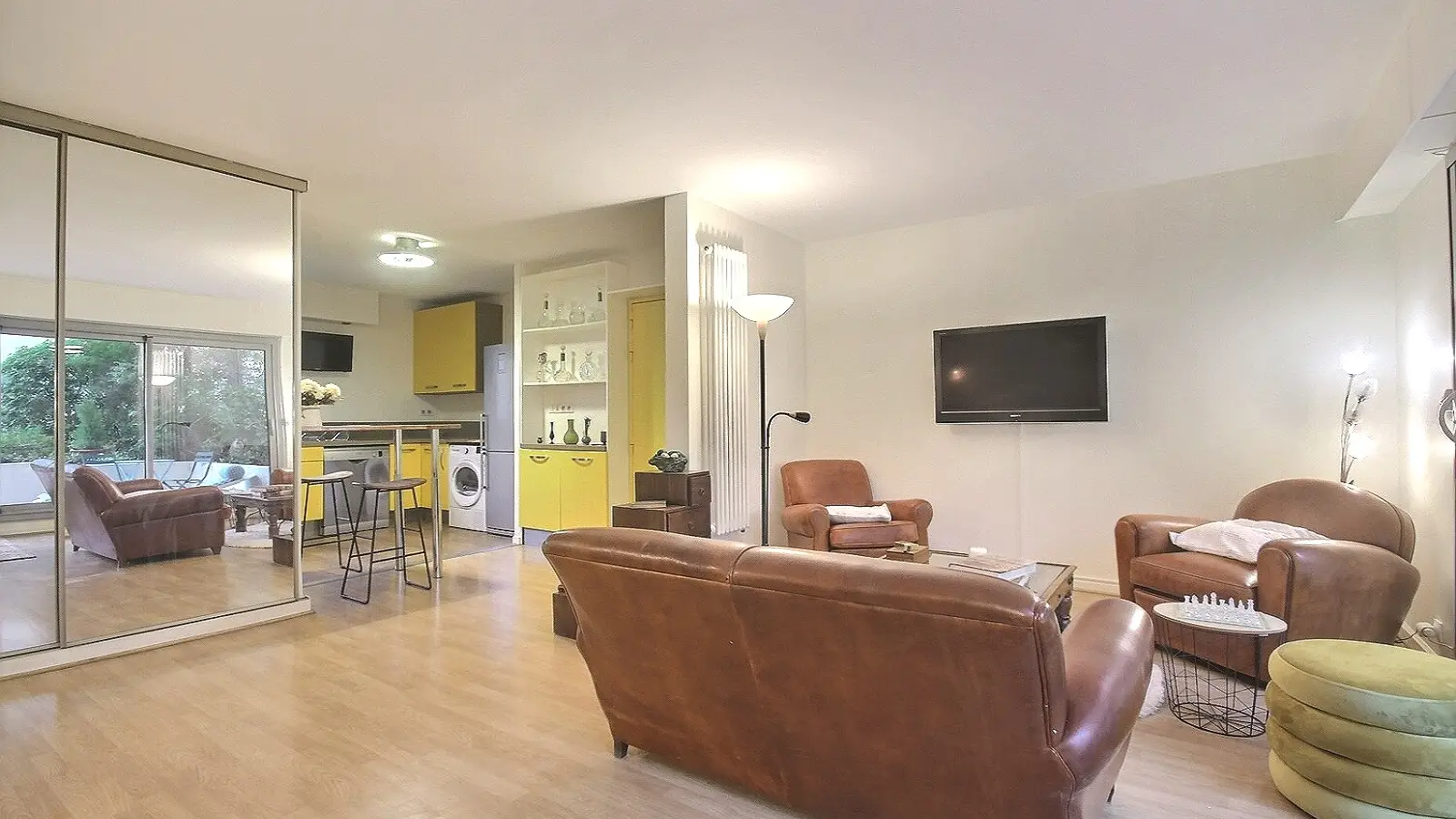 Flat Rue de Charenton in Paris