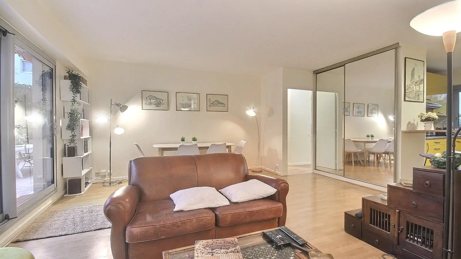 Flat Rue de Charenton in Paris
