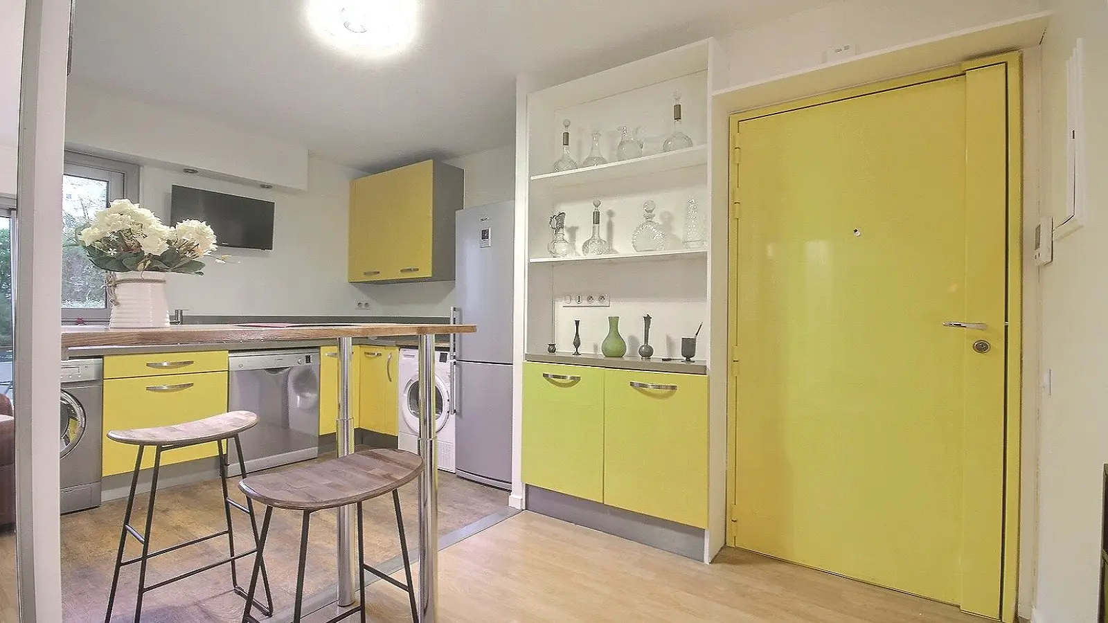 Flat Rue de Charenton in Paris