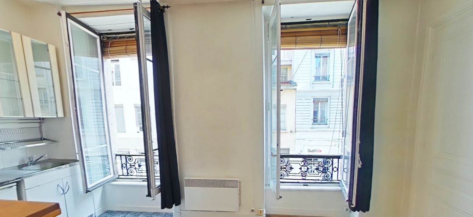 Flat Place des Cordeliers in Lyon