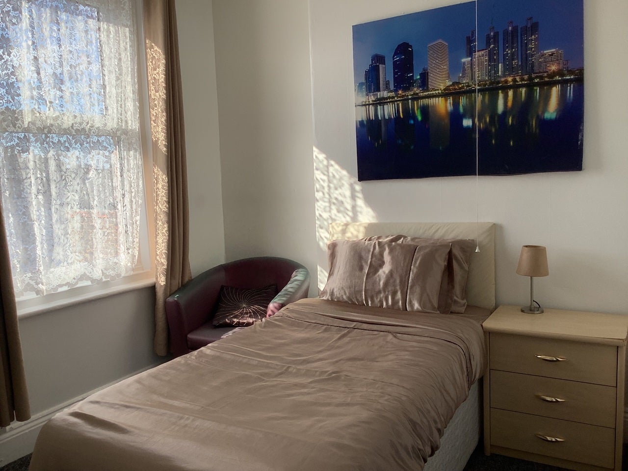 Room Windsor Crescent in Bridlington