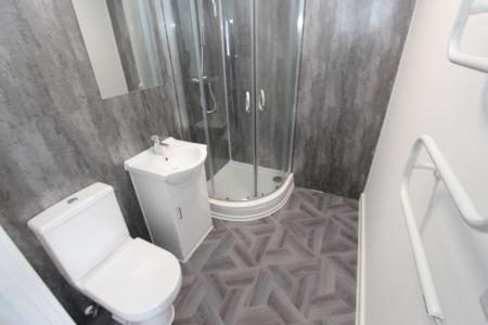Flat Bramcote Lane in Broxtowe