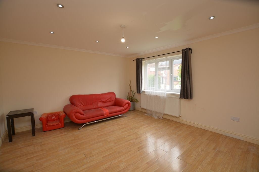 House Spinney in Slough