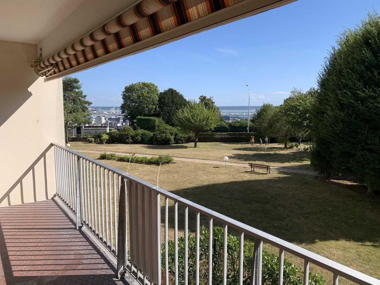 Flat Rue Auguste Comte in Le Havre