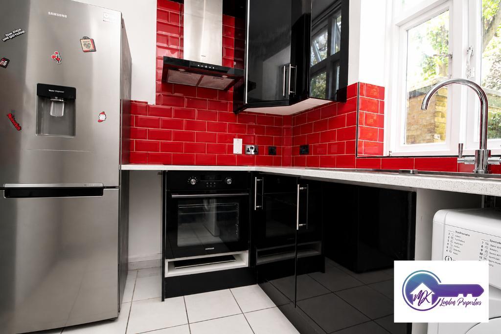 Flat Royal College Street in Greater London