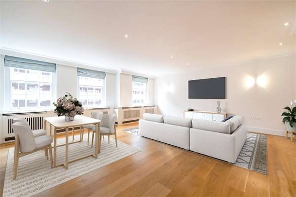Flat Grosvenor Square in City of Westminster