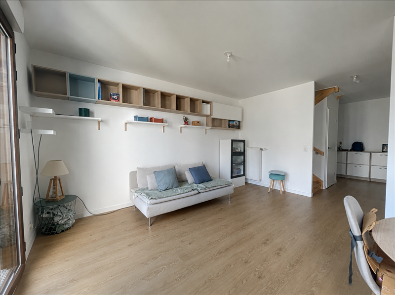 Flat Rue Toussaint Louverture in Montreuil