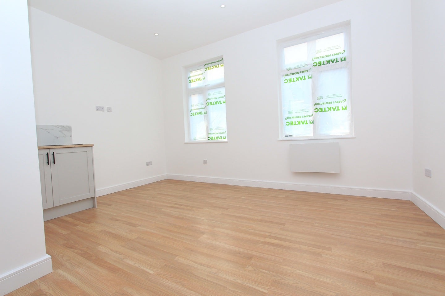 Flat Rucklidge Avenue in Greater London