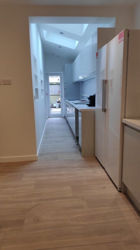 Room Smyrk's Road in Greater London