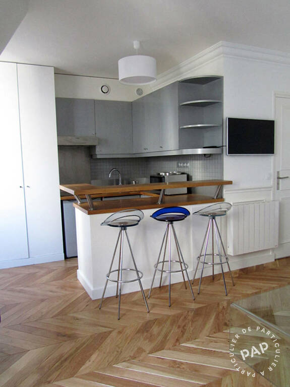 Appartement Rue de l'Université à Paris
