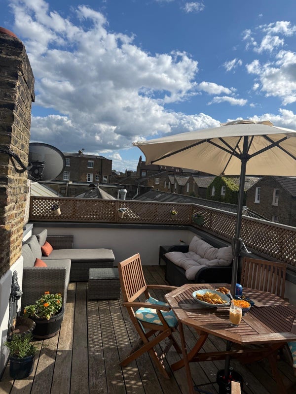 Room Raeburn Street in Greater London