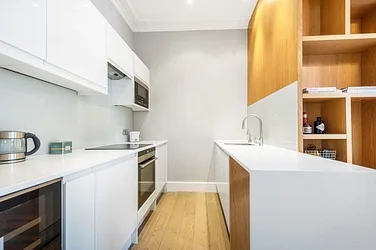 Flat Elm Place in Greater London