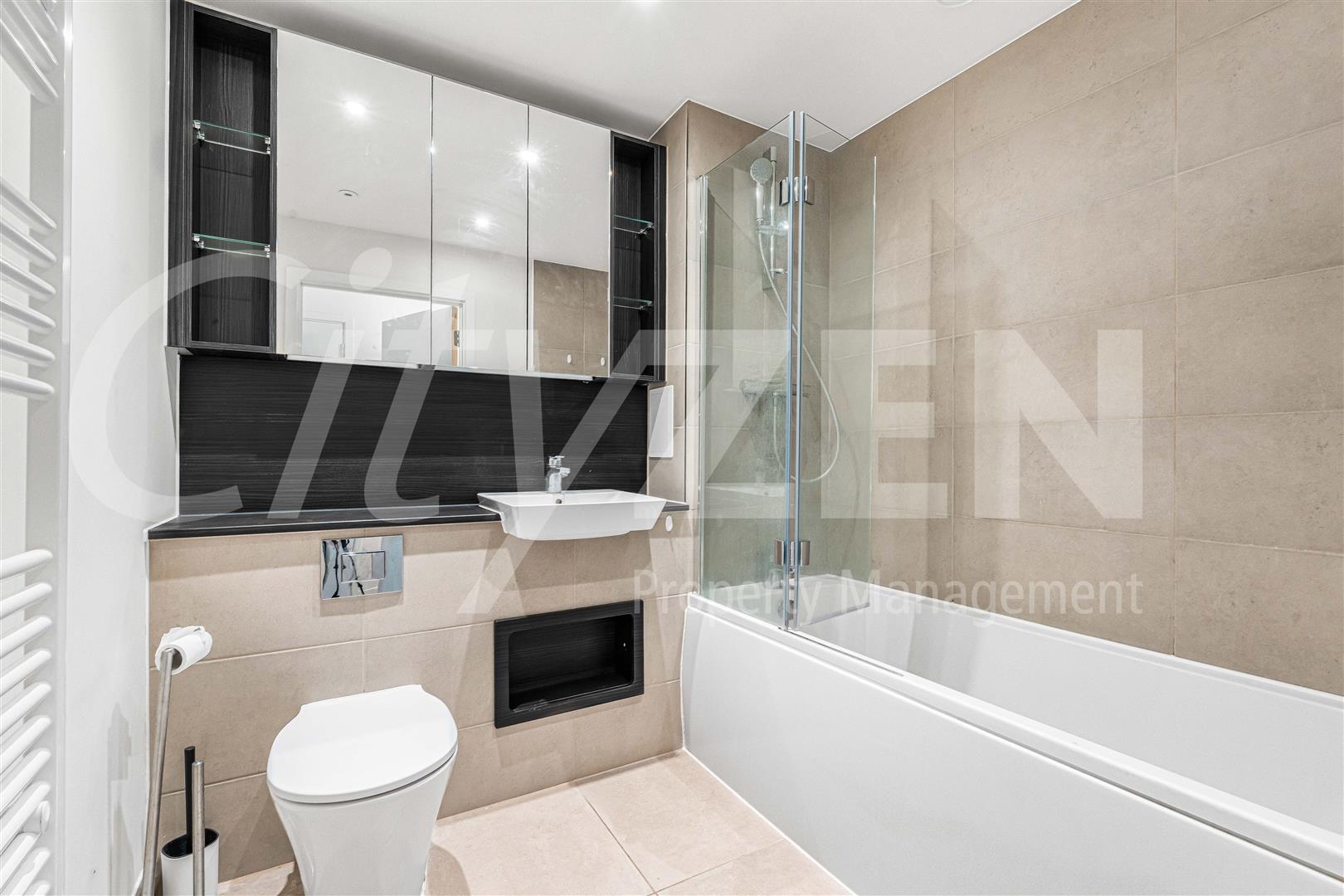 Flat Harrow View in Greater London