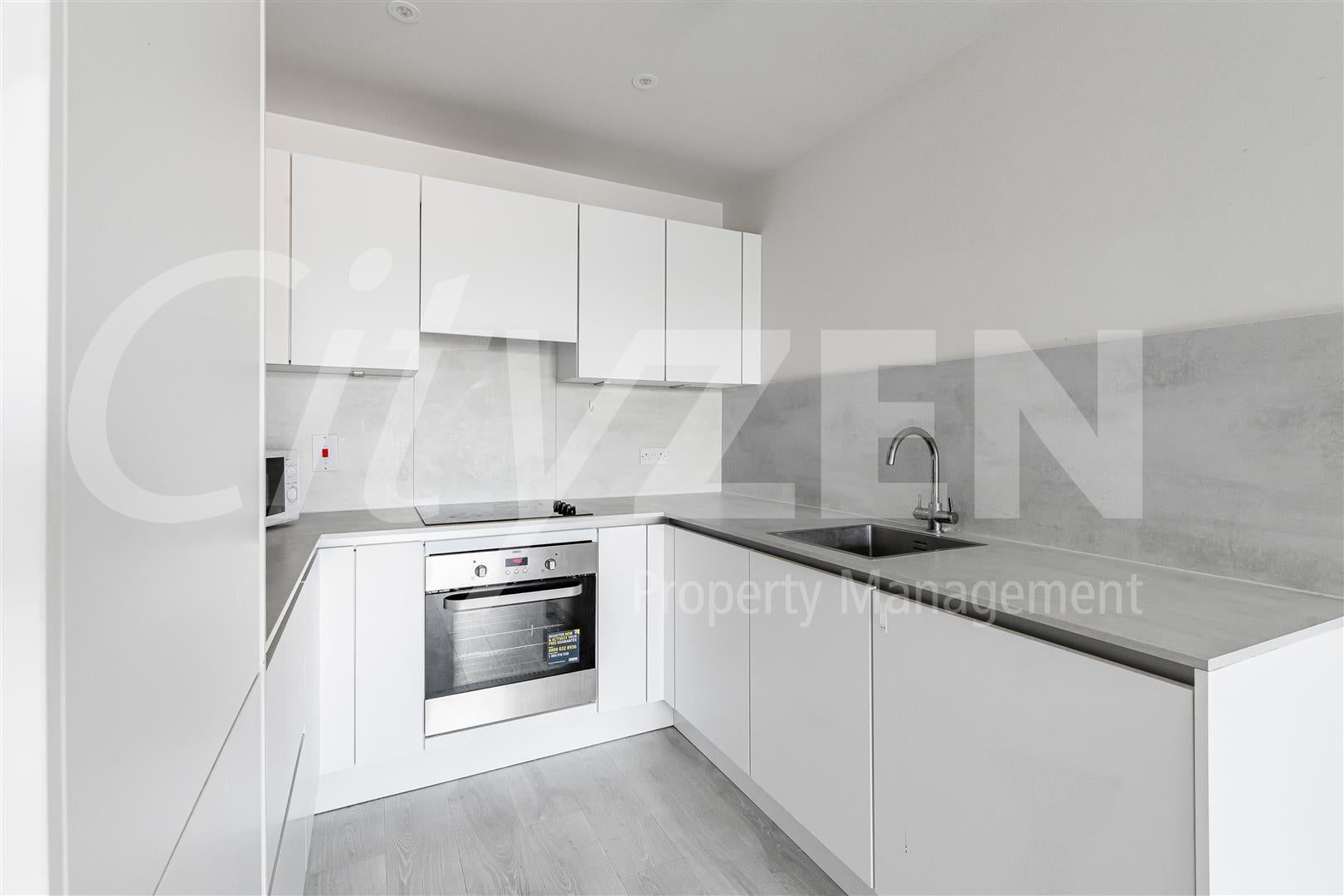 Flat Harrow View in Greater London