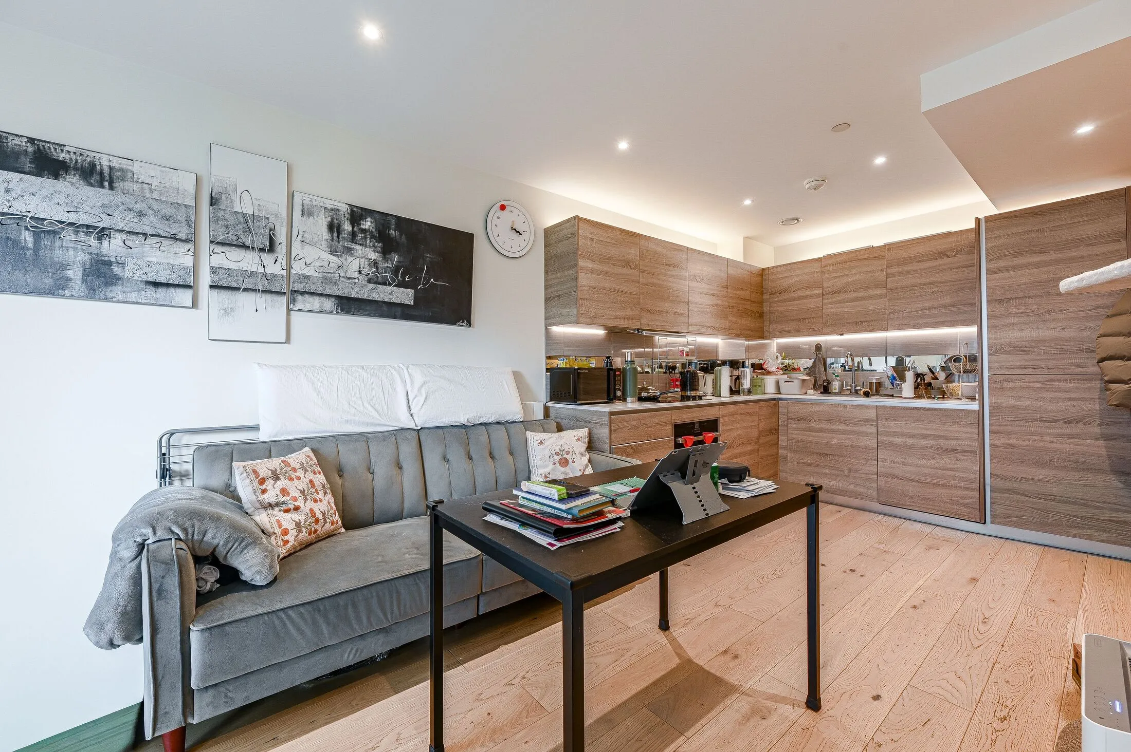 Flat Duke of Wellington Avenue in Greater London