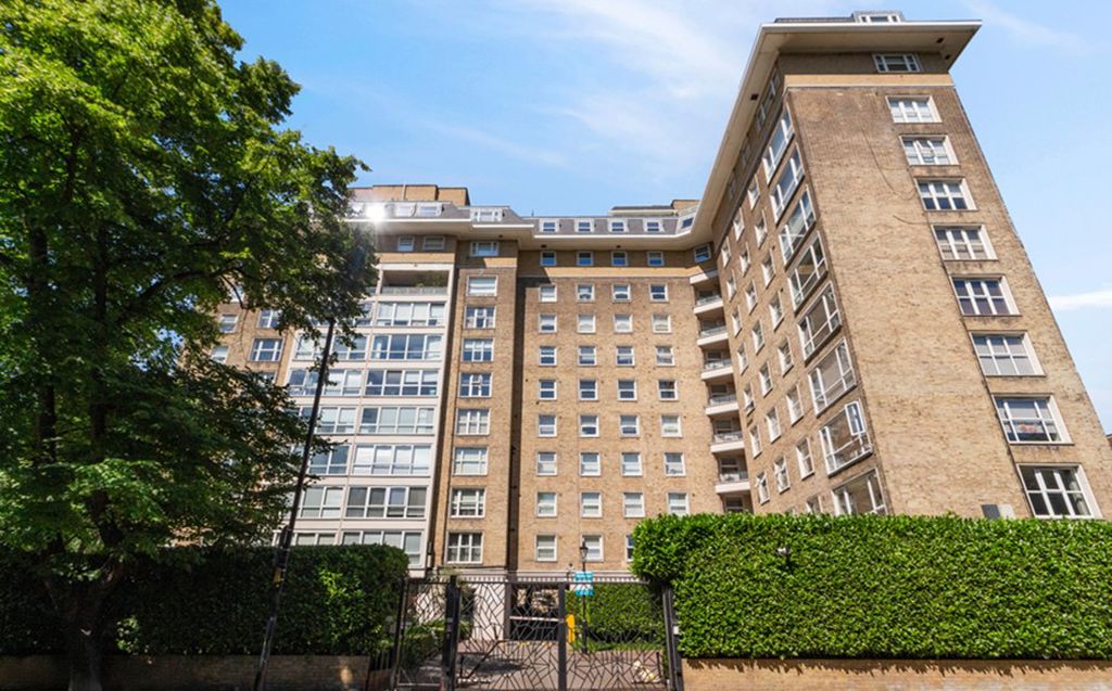 Flat St John's Wood Park in Greater London