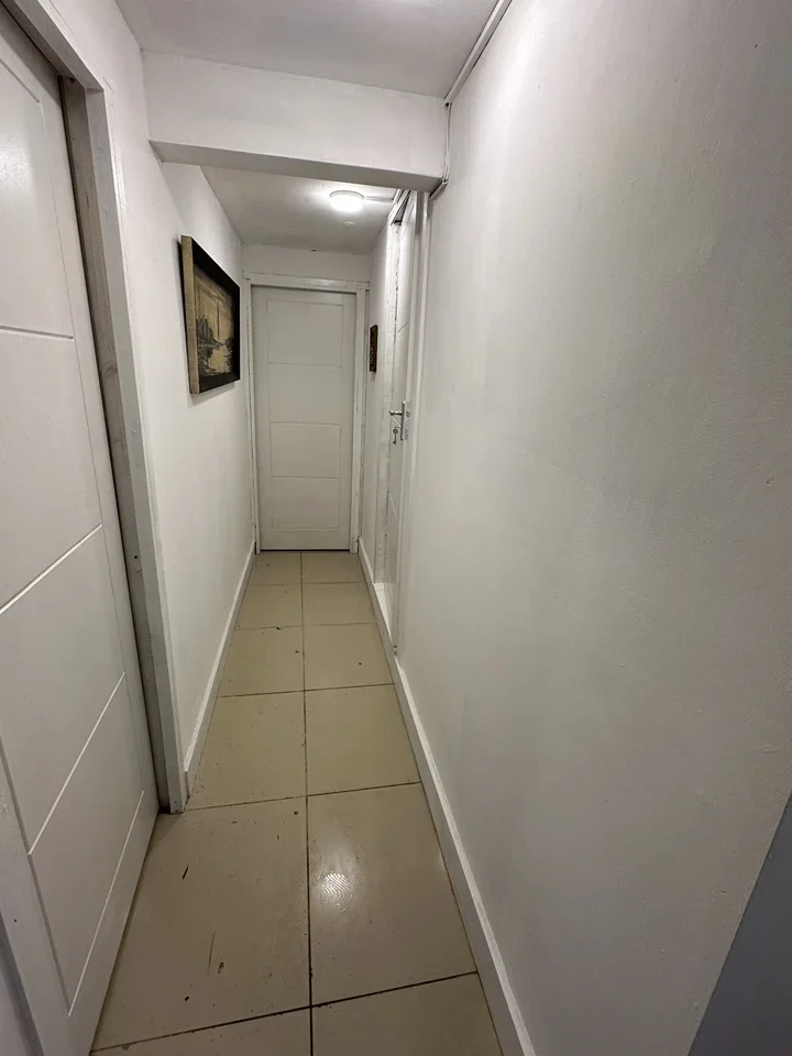 Room Upper High Street in Epsom and Ewell