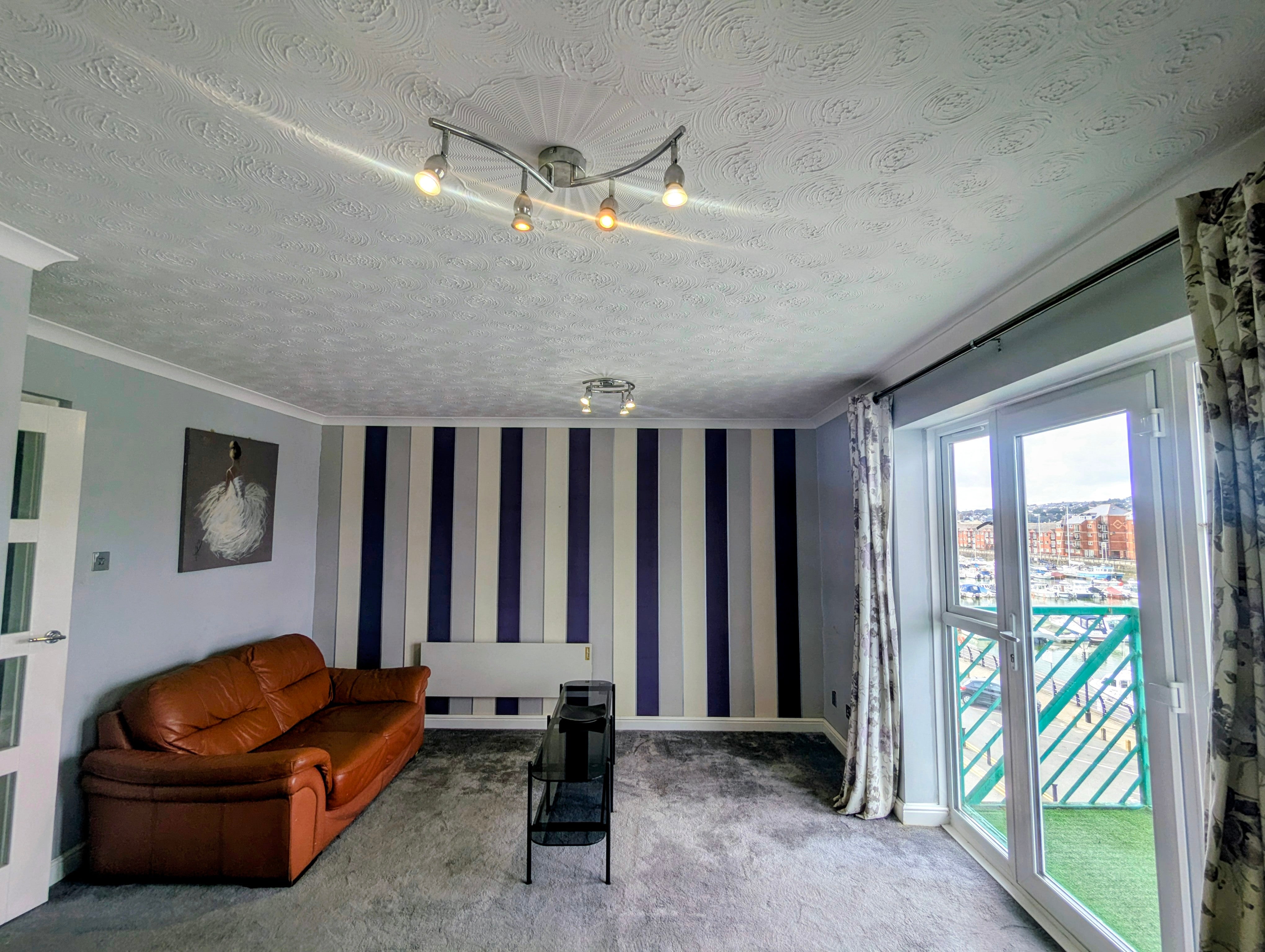Flat Trawler Road in Swansea