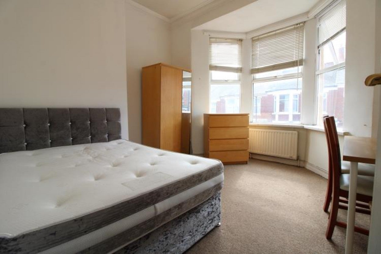 Flat Warton Terrace in Newcastle upon Tyne