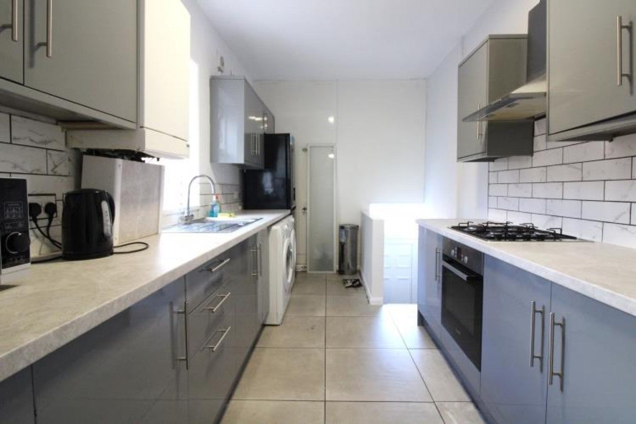 Flat Warton Terrace in Newcastle upon Tyne