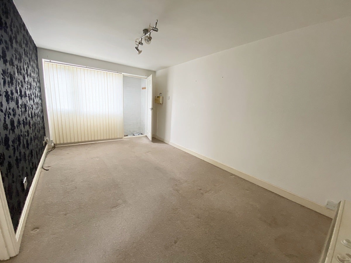 Flat Ellington Close in Newcastle upon Tyne