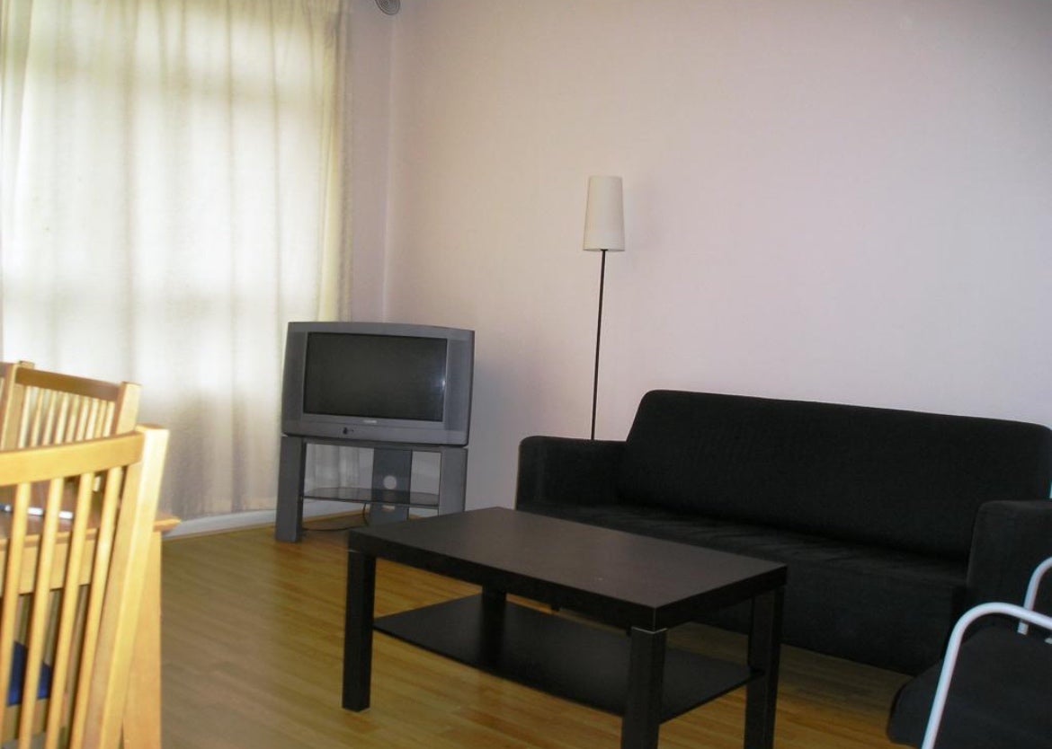 Flat Gresham Road in Greater London