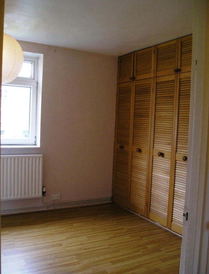 Flat Gresham Road in Greater London