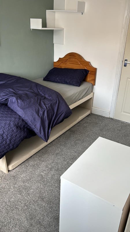 Room Hamilton Drive in Sandwell