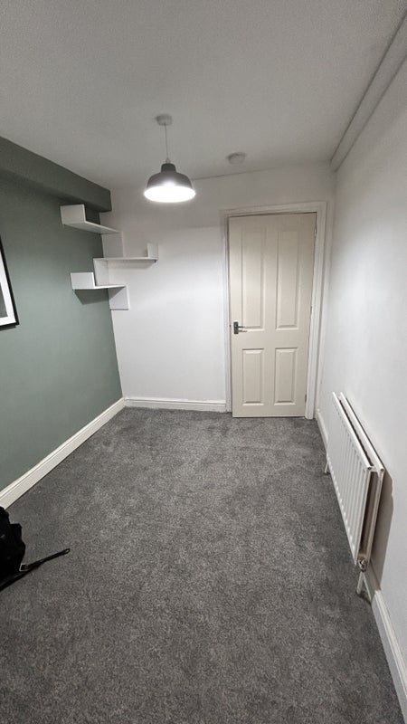 Room Hamilton Drive in Sandwell