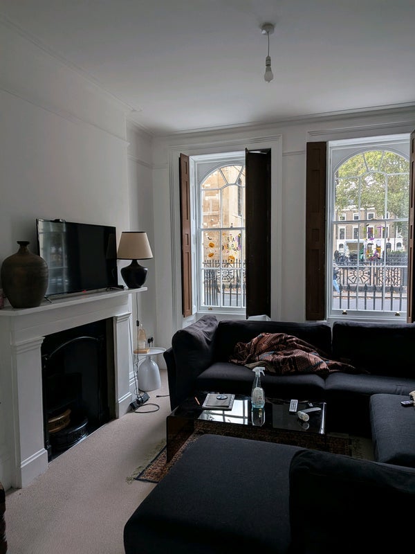 Room Trinity Church Square in Greater London