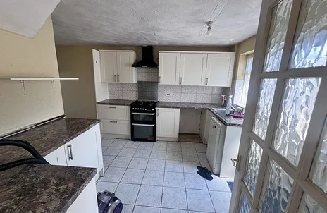 Flat Carlton Close in Aylesbury