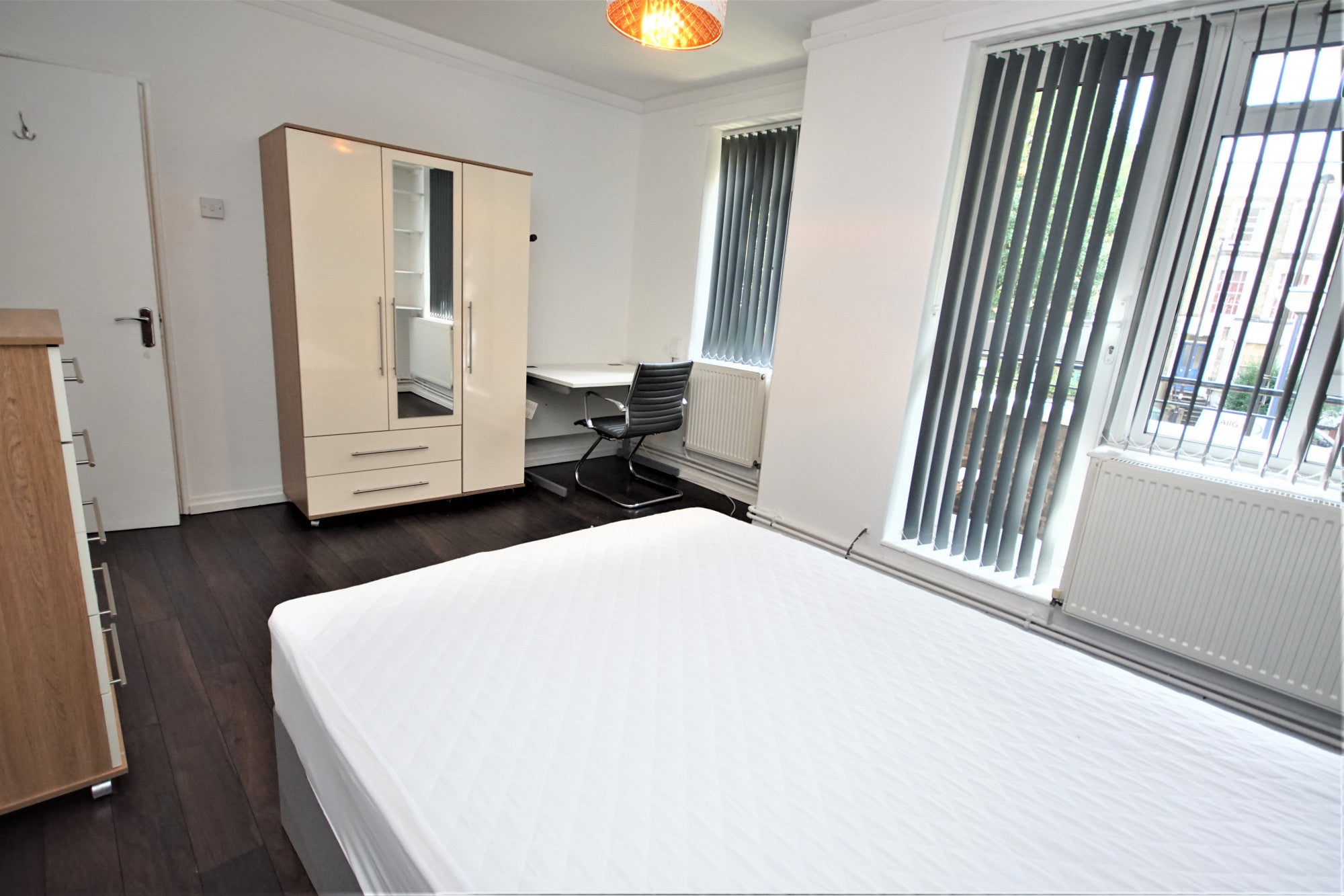 House Brecknock Road in Greater London