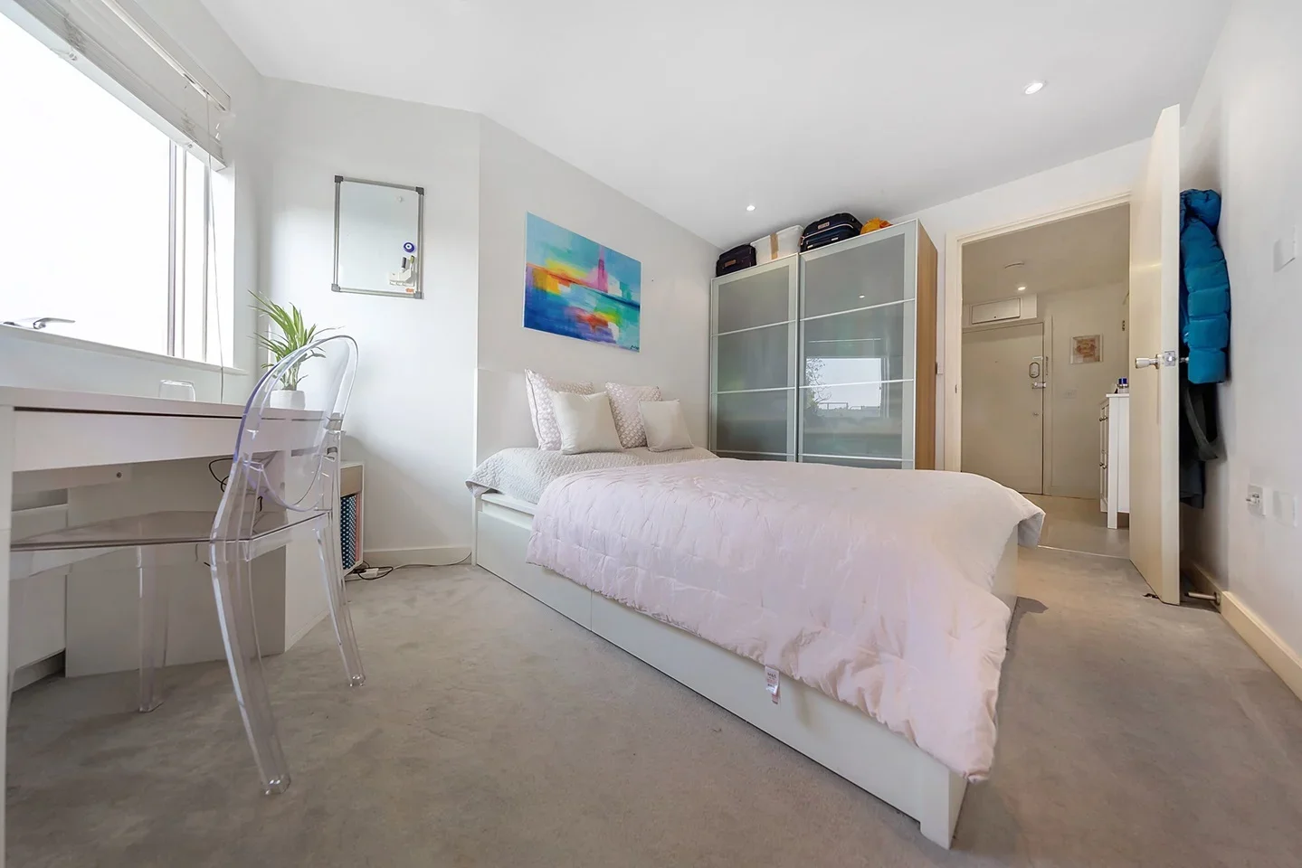 Flat Bellefields Road in Greater London