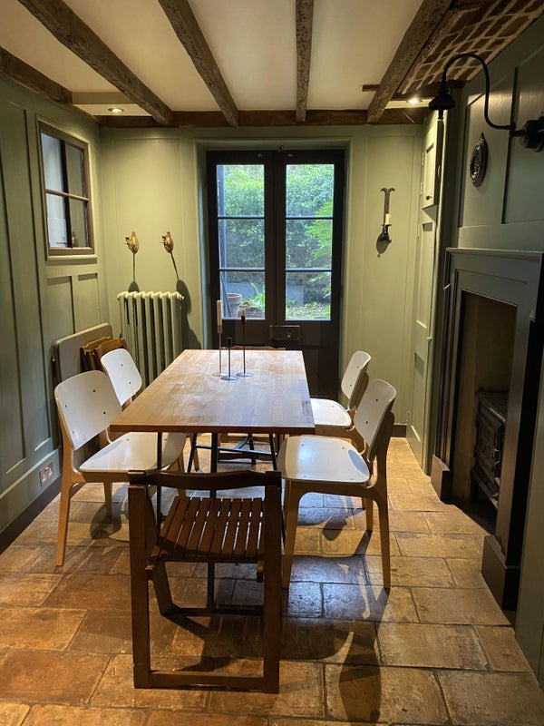 Room Parfett Street in Greater London