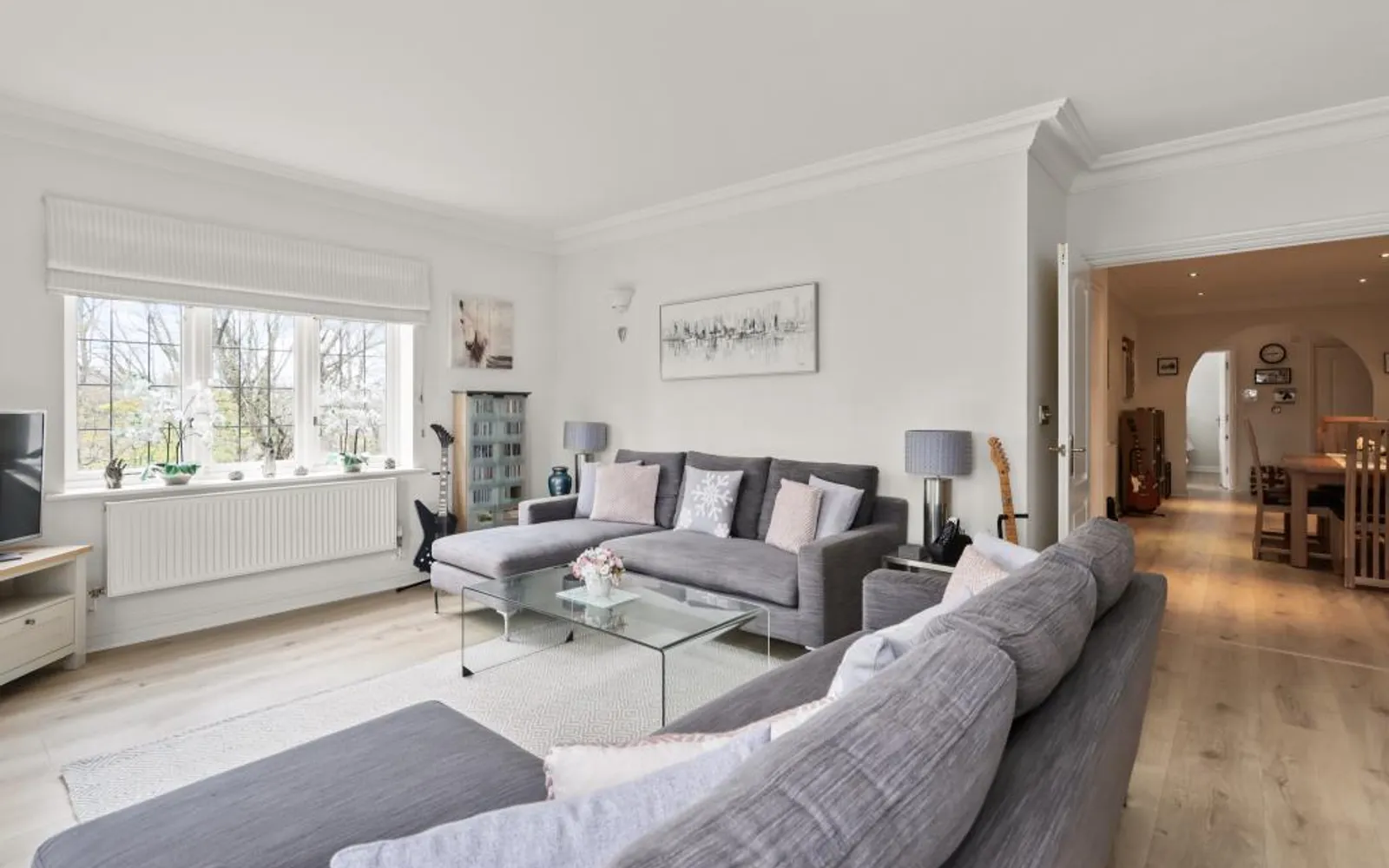 Flat Chaucer Avenue in Elmbridge